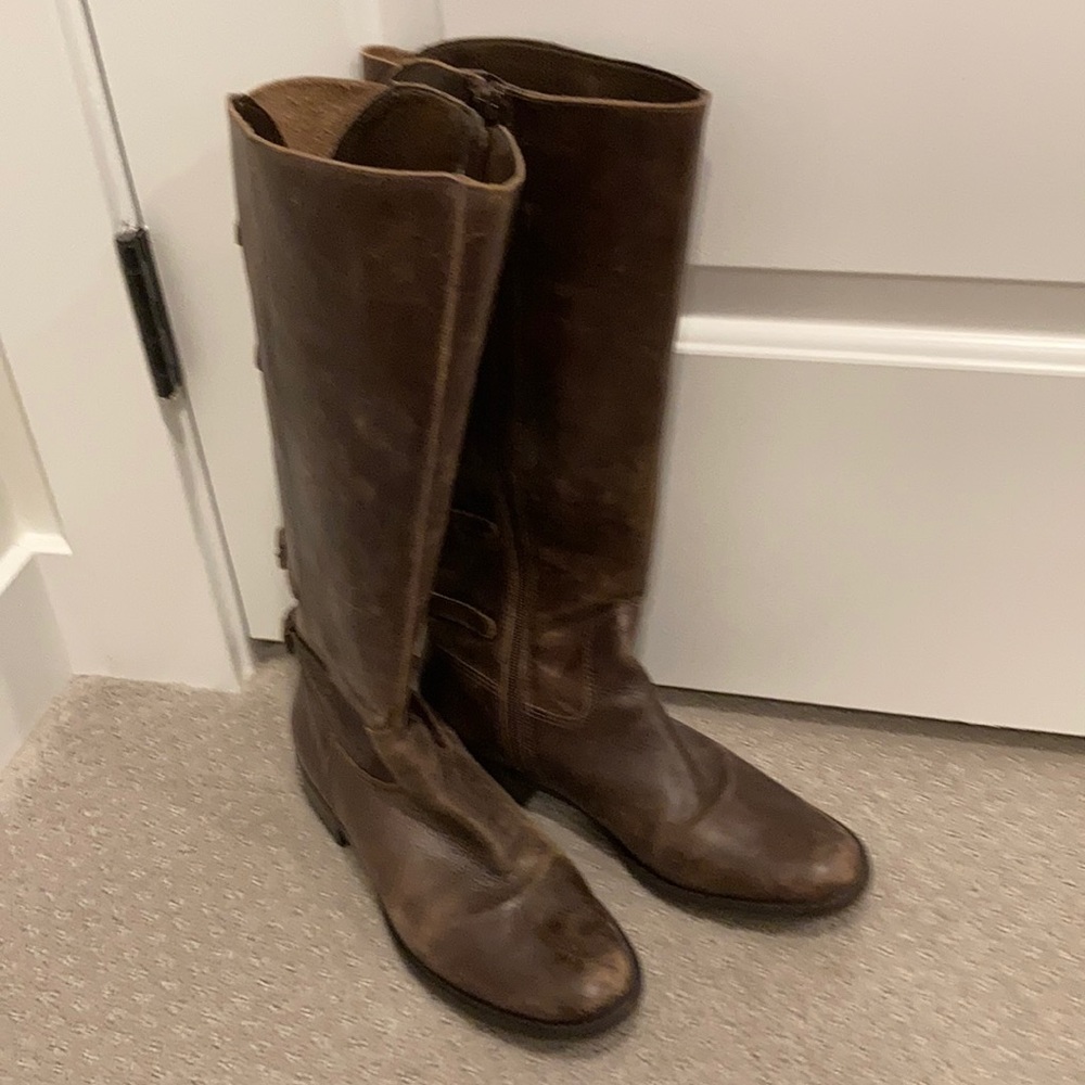 Matisse Becky riding boots with buckles.